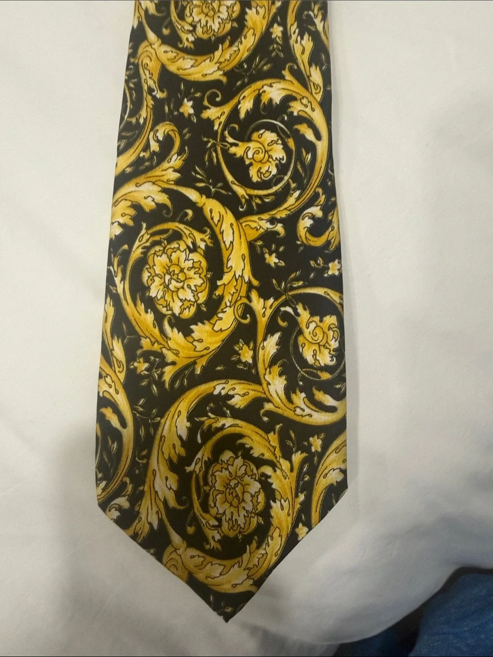 Men's Gianni Versace Black and Yellow Baroque Pattern Silk Tie